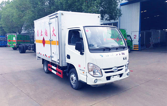 小型蓝牌易燃气体厢式运输车