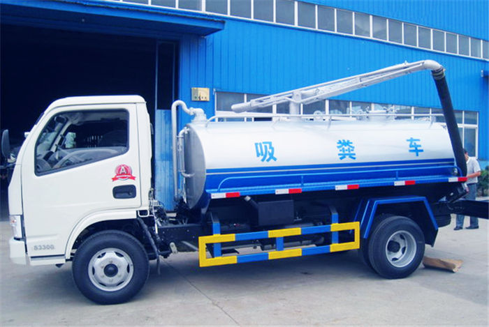 国五东风多利卡吸粪车