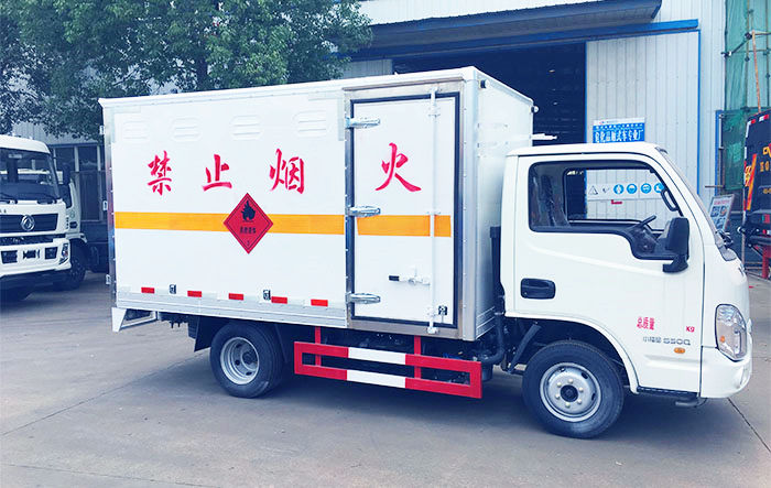 小型蓝牌易燃气体厢式运输车