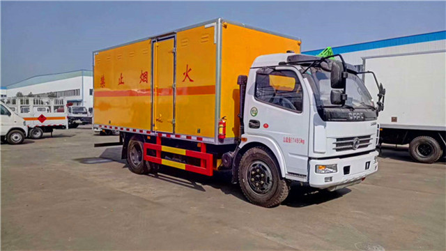 危险品厢式运输车 危险品厢式运输车