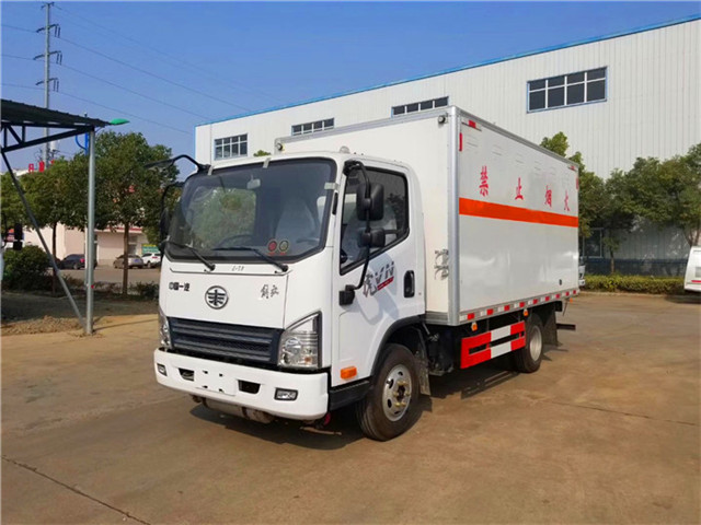 蓝牌解放民爆运输车 蓝牌解放民爆运输车