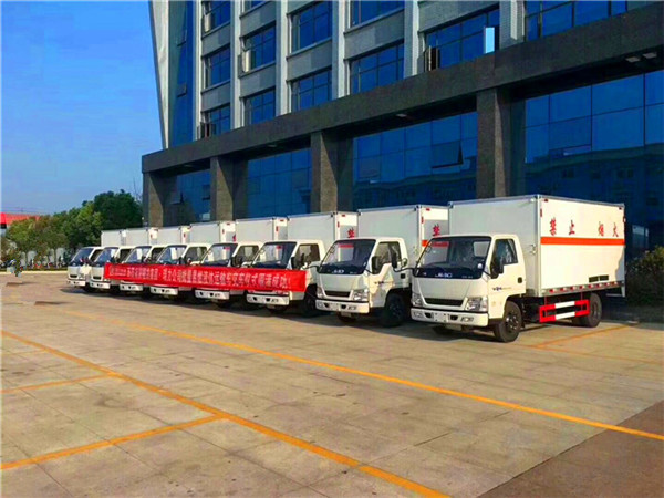 民爆运输车 民爆运输车