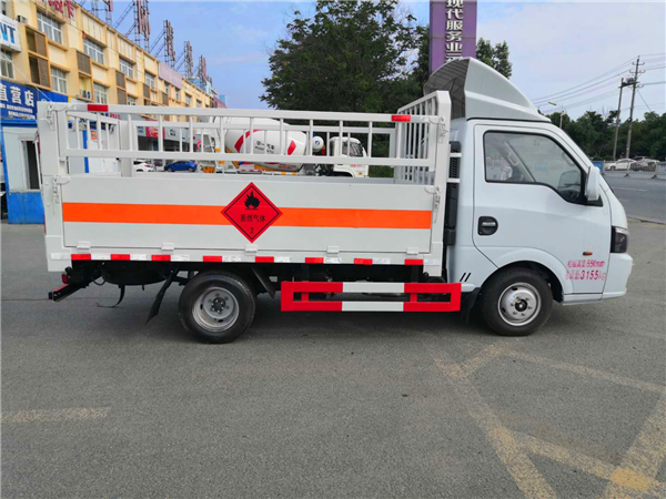 微型东风途逸2米6气瓶运输车 微型东风途逸2米6气瓶运输车