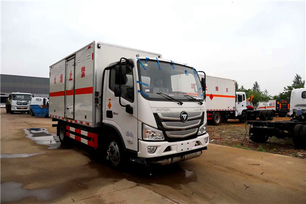 福田危险品厢式运输车 福田危险品厢式运输车