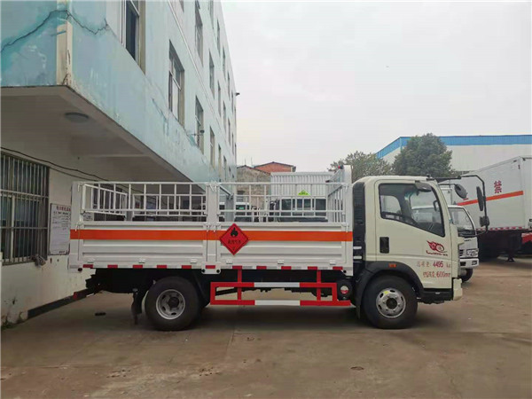 重汽高栏式气瓶运输车 重汽高栏式气瓶运输车